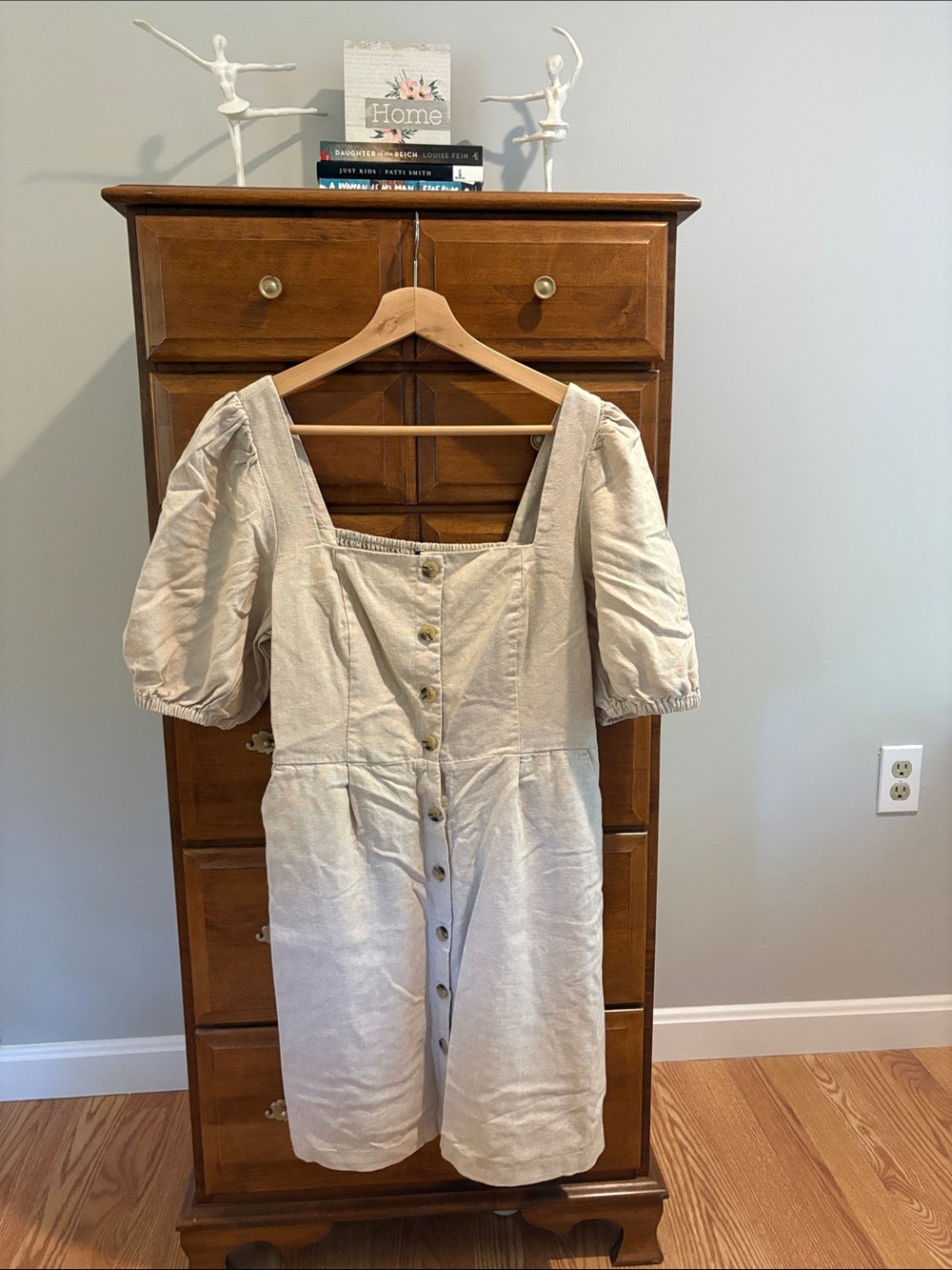 Old Navy Cream Button-Front Puff Sleeve Dress